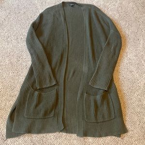 Express cardigan with front pockets